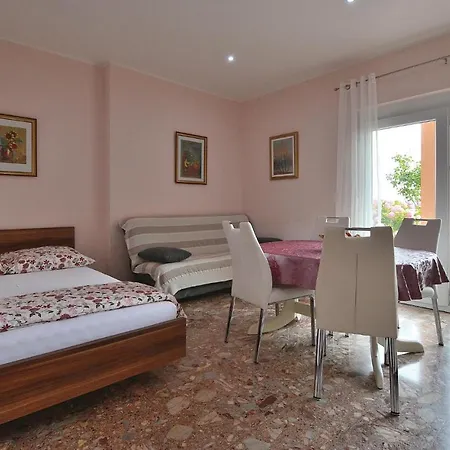 Beautiful In With 1 Bedrooms And Wifi 코페르